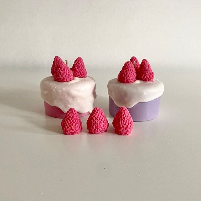 Vanilla & Strawberry Cake Candle